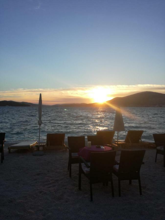 Apartman Adriatic Traù Esterno foto