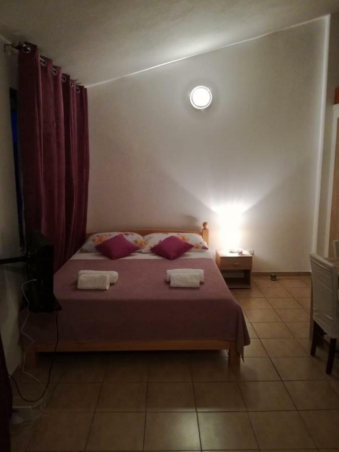 Apartman Adriatic Traù Esterno foto